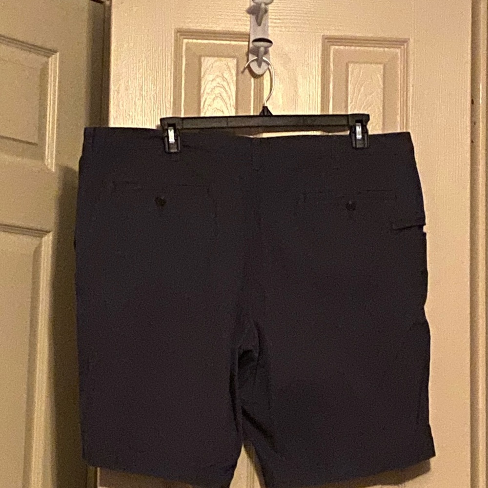 Dockers dark blue shorts sz40 GUC
